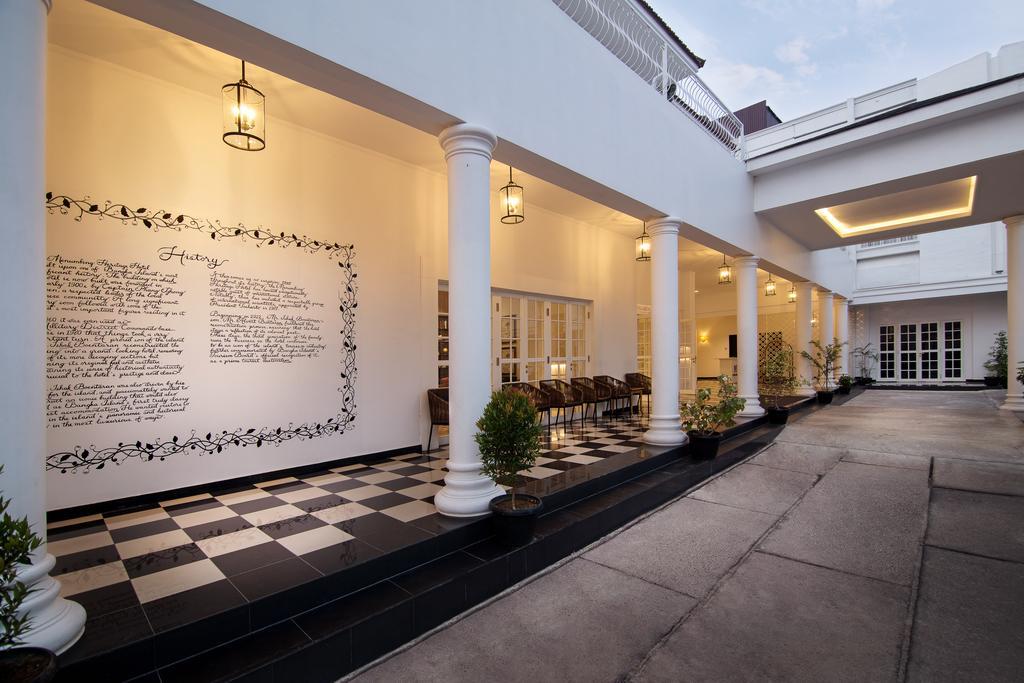 Menumbing Heritage Hotel Pangkal Pinang Exterior foto